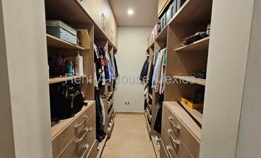 VENTA. Departamento de 3 recámaras, El Condado, Corregidora