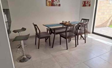 RENTA DE CASA AMUEBLADA