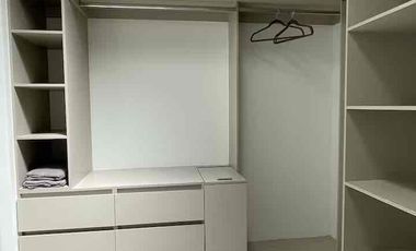 RENTA DE CASA AMUEBLADA