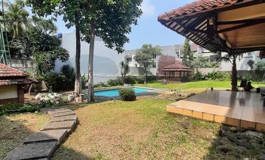 RUMAH RUANG USAHA 2 LANTAI KEMANG AREA KOMERSIL SIAP HUNI PARKIR LUAS BEBAS BANJIR