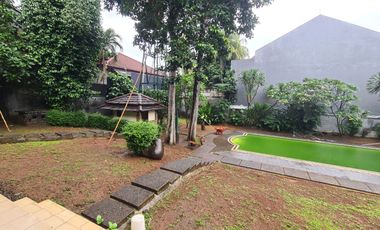 RUMAH RUANG USAHA 2 LANTAI KEMANG AREA KOMERSIL SIAP HUNI PARKIR LUAS BEBAS BANJIR