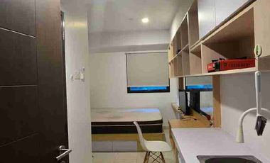 Dijual Barang Langka yang Jarang Ada, Apartemen Solo Urbana Residence Full Furnished.