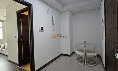 Disewakan Apartemen AKR Gallery West Residences 1BR New Furnished Lengkap Siap Huni, Hanya 3 menit Ke Pintu Gerbang Utama Tol Kebon Jeruk