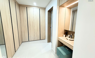 Spacious and Luxurious 3 bedroom classic for sale in Aperito Clark