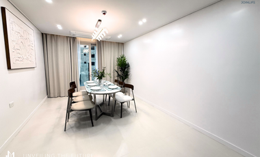 Spacious and Luxurious 3 bedroom classic for sale in Aperito Clark