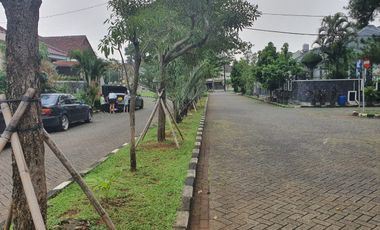 Dijual Rumah 2 Lantai, Baru dan Siap Huni. Lokasi Cocok Untuk Keluarga
