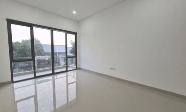 Dijual Rumah 2 Lantai, Baru dan Siap Huni. Lokasi Cocok Untuk Keluarga