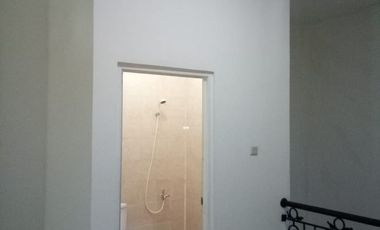 For Rent and Sale: 3-Story Shophouse on Jl. Siaga Raya Pejaten, South Jakarta