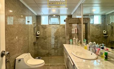 Exclusive Classic House in Prime Menteng – Significant Price Reduction