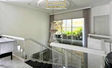 Exclusive Classic House in Prime Menteng – Significant Price Reduction