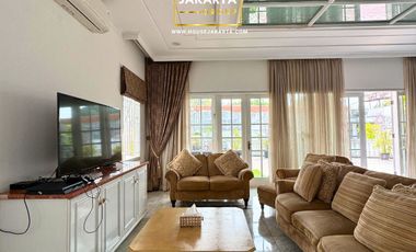 Exclusive Classic House in Prime Menteng – Significant Price Reduction