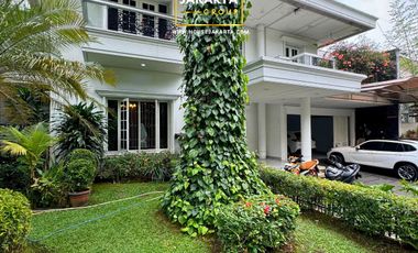 Exclusive Classic House in Prime Menteng – Significant Price Reduction