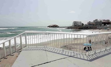 VENDO LINDO DPTO. DUPLEX  EN MLCON. CENTRAL PUNTA HERMOSA FRENTE AL MAR CON PISCINA