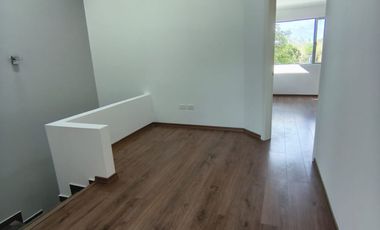 CASA EN RENTA DENTRO DE CONJUNTO EN LA PRIMAVERA