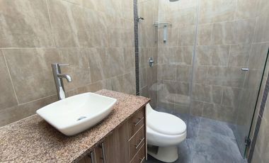 CASA EN RENTA DENTRO DE CONJUNTO EN LA PRIMAVERA