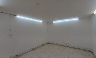 SE ARRIENDA LOCAL EN EL CENTRO COMERAL PLAZA CHIA