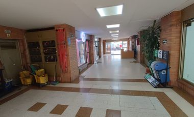 SE ARRIENDA LOCAL EN EL CENTRO COMERAL PLAZA CHIA