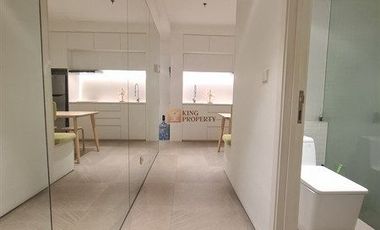 Disewakan Apartemen AKR Gallery West Residences 2BR Menjadi 1BR Furnished Lengkap Siap Huni, Hanya 3 menit Ke Pintu Gerbang Utama Tol Kebon Jeruk