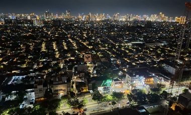 Disewakan Apartemen AKR Gallery West Residences 2BR Menjadi 1BR Furnished Lengkap Siap Huni, Hanya 3 menit Ke Pintu Gerbang Utama Tol Kebon Jeruk