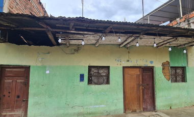 Terreno de 425 m² con casa antigua: Espacio amplio para proyecto comercial o residencial.