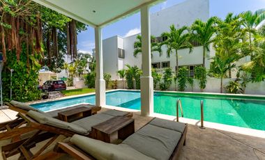 Casa en venta Residencial Selvamar privada El Trébol en Playa del Carmen