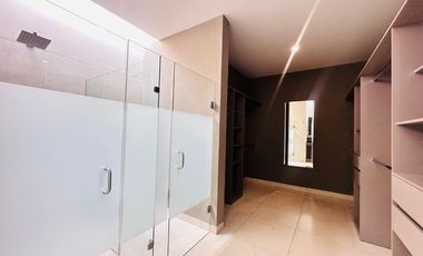 CASA EN RENTA VILLA PRADA, LA CAMPIÑA DEL BOSQUE LEON GTO. CASA CON TERRAZA TECHADA.