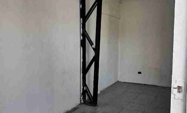 ARRIENDO GALPON INTERIOR 100M2 METRO SAN MIGUEL IDEAL PARA BODEGA