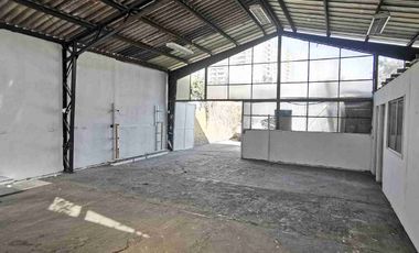 ARRIENDO GALPON INTERIOR 100M2 METRO SAN MIGUEL IDEAL PARA BODEGA