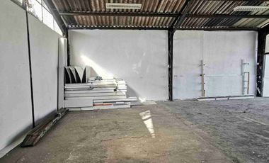 ARRIENDO GALPON INTERIOR 100M2 METRO SAN MIGUEL IDEAL PARA BODEGA