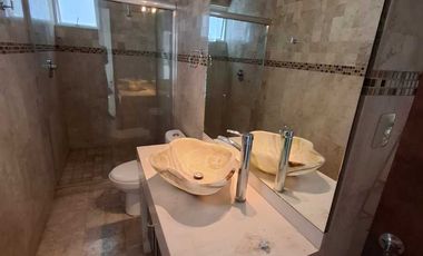 Casa en renta en Lomas de Angelópolis, frente a Sonata