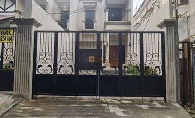 Dijual Rumah Di Kemanggisan ilir Bangunan Baru 2 Lantai Unfurnish Siap Huni, Lokasi Strategis Deket Pasar Palm Merah & Universitas Binus