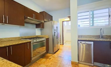 Casa en venta en Fluvial Vallarta, Puerto Vallarta, ubicación estratégica y alta plusvalía