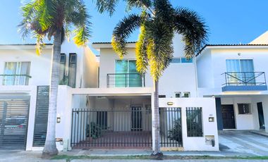 Casa en venta en Fluvial Vallarta, Puerto Vallarta, ubicación estratégica y alta plusvalía