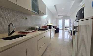 Dekat Mall CP & Universitas Ternama, Disewakan Apartemen Grand Madison 2BR Fully Furnished Modern Lengkap Siap Huni, Di Tanjung Duren Jakarta Barat