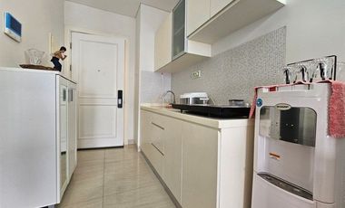 Dekat Mall CP & Universitas Ternama, Disewakan Apartemen Grand Madison 2BR Fully Furnished Modern Lengkap Siap Huni, Di Tanjung Duren Jakarta Barat