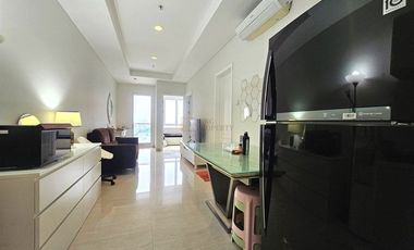 Dekat Mall CP & Universitas Ternama, Disewakan Apartemen Grand Madison 2BR Fully Furnished Modern Lengkap Siap Huni, Di Tanjung Duren Jakarta Barat