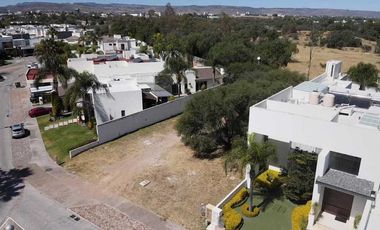 SE VENDE TERRENO EN CAMPESTRE CLUB DE GOLF NORTE