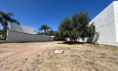 SE VENDE TERRENO EN CAMPESTRE CLUB DE GOLF NORTE