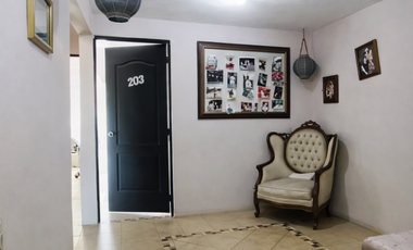 Casa en venta en Villa de las Flores, Coacalco, Estado de Mexico | 4 recámaras | 3 niveles | Salón de fiestas privado