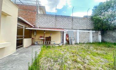 HERMOSA CASA DE UNA PLANTA EN CHARASOL