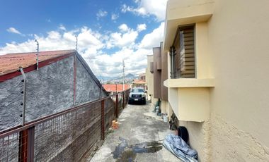 HERMOSA CASA DE UNA PLANTA EN CHARASOL