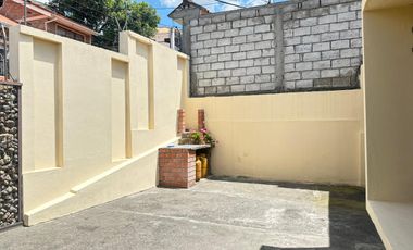 HERMOSA CASA DE UNA PLANTA EN CHARASOL