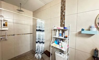 HERMOSA CASA DE UNA PLANTA EN CHARASOL