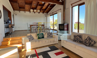 Se Vende  Hermosa Casa Remodelada  Sector Mirasol, Algarrobo