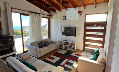 Se Vende  Hermosa Casa Remodelada  Sector Mirasol, Algarrobo