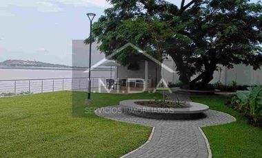 Se alquila departamento en Urbanización Riona, Km 3 vía a Samborondon