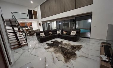 Casa Residencial 2 niveles en Venta en Privada al Norte de Ciudad de Merida