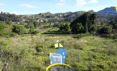 Terreno en venta con frente a Panamericana Norte sector Challuabamba