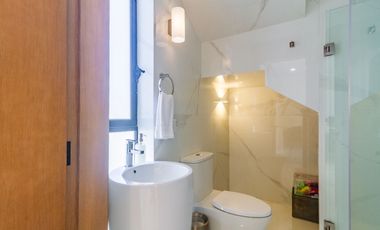 Casa en Valle Real con alberca