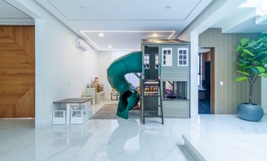 Casa en Valle Real con alberca